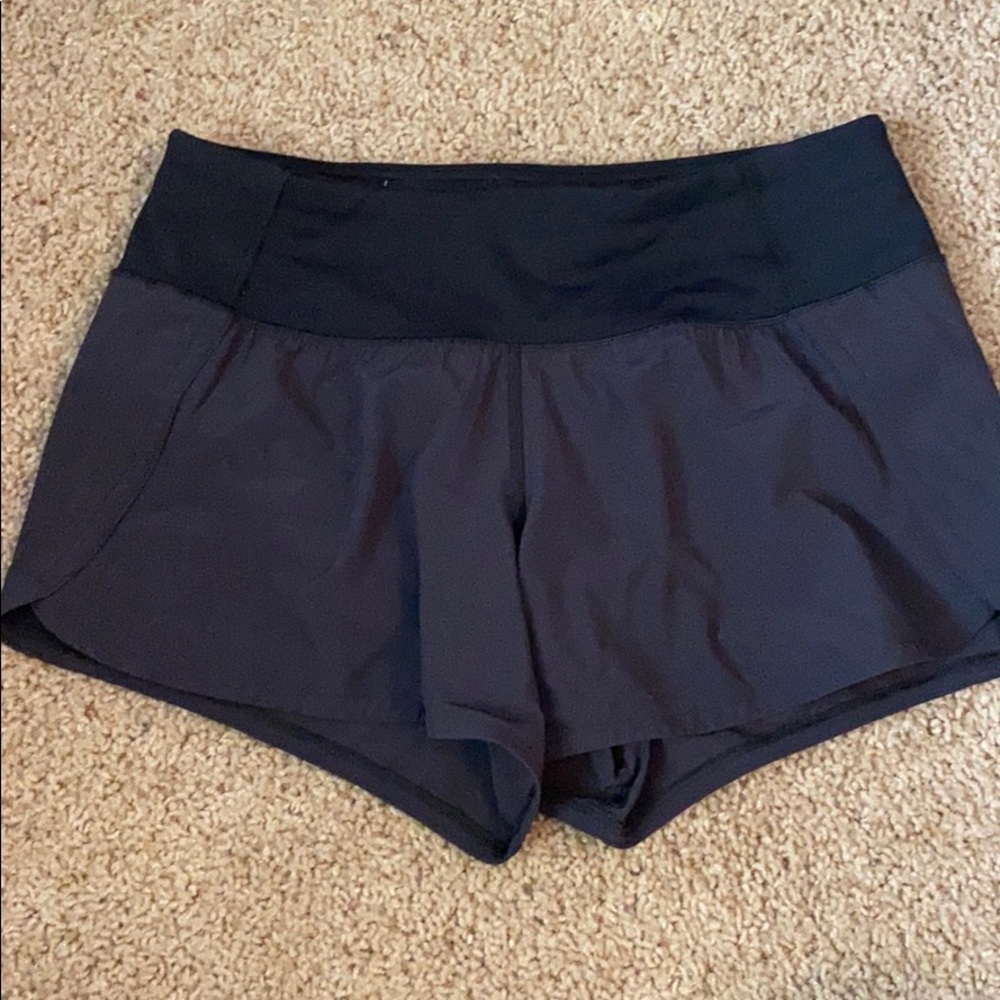 Lulu lemon speed up shorts